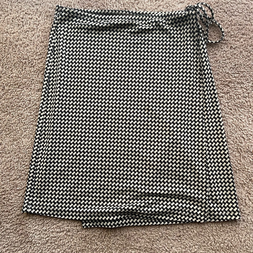 Old Navy Faux Wrap Mini Skirt